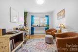 2305 Abbey Circle - Photo 8