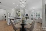 2946 Selwyn Avenue - Photo 10