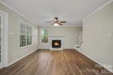 1255 Hawthorne Drive - Photo 5