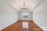 11005 Chilcomb Court - Photo 17