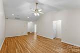 308 Wiltshire Circle - Photo 8