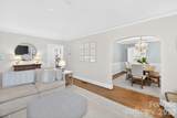 2808 Windsor Avenue - Photo 9