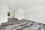 2604 Greencrest Lane - Photo 5