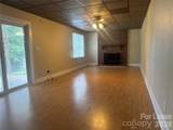 8024 Bradford Lane - Photo 11
