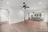 1451 Haywood Court - Photo 14