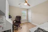 1505 Foxbrook Circle - Photo 17