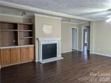 824 Perry Road - Photo 5