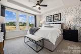 558 Silver Star Boulevard - Photo 12