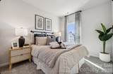 558 Silver Star Boulevard - Photo 13