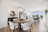 558 Silver Star Boulevard - Photo 7