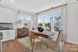 562 Silver Star Boulevard - Photo 8