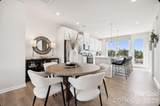 566 Silver Star Boulevard - Photo 8