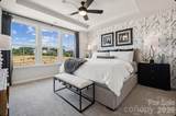 566 Silver Star Boulevard - Photo 10