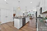 564 Silver Star Boulevard - Photo 23