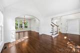 1703 Caddy Court - Photo 5