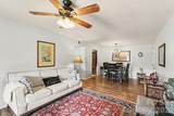 121 Carriage House Drive - Photo 5