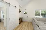 1613 Newcastle Street - Photo 7