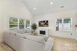 1613 Newcastle Street - Photo 8