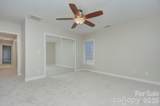 2000 Victorian Place - Photo 32