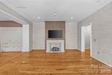 1172 Queens Road - Photo 17