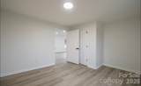 1810 Greenbriar Road - Photo 12