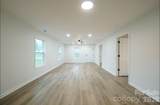 1810 Greenbriar Road - Photo 5