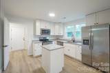 1810 Greenbriar Road - Photo 6