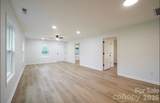 1810 Greenbriar Road - Photo 9