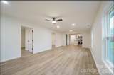 1810 Greenbriar Road - Photo 10
