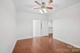 1000 Olde Eastwood Village Boulevard - Photo 15