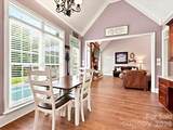 305 Spurs Court - Photo 14