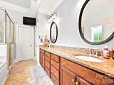 305 Spurs Court - Photo 16
