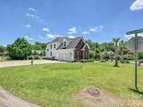 305 Spurs Court - Photo 32