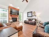 305 Spurs Court - Photo 5