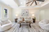 1501 Mccormick Avenue - Photo 5