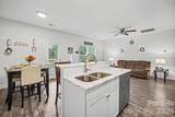 2703 Calvary Street - Photo 12