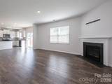 907 Newport Court - Photo 14