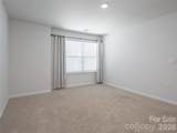 907 Newport Court - Photo 35