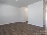 907 Newport Court - Photo 7