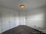 9956 Kings Parade Boulevard - Photo 21