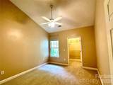 2000 Olde Eastwood Village Boulevard - Photo 8