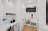 9330 Moss Plantation Avenue - Photo 24