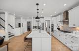 9330 Moss Plantation Avenue - Photo 7