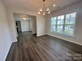 1139 Overlake Drive - Photo 2