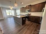1139 Overlake Drive - Photo 4
