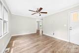 4525 Hemphill Road - Photo 2