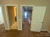 10220 Vanguard Parkway - Photo 21