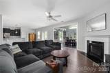11119 Grenfell Avenue - Photo 7