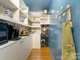 701 Royal Court - Photo 4
