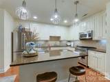 701 Royal Court - Photo 6